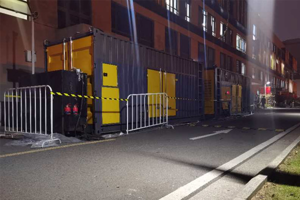 调兵山柴油发电机组的输出电压是如何调节的?